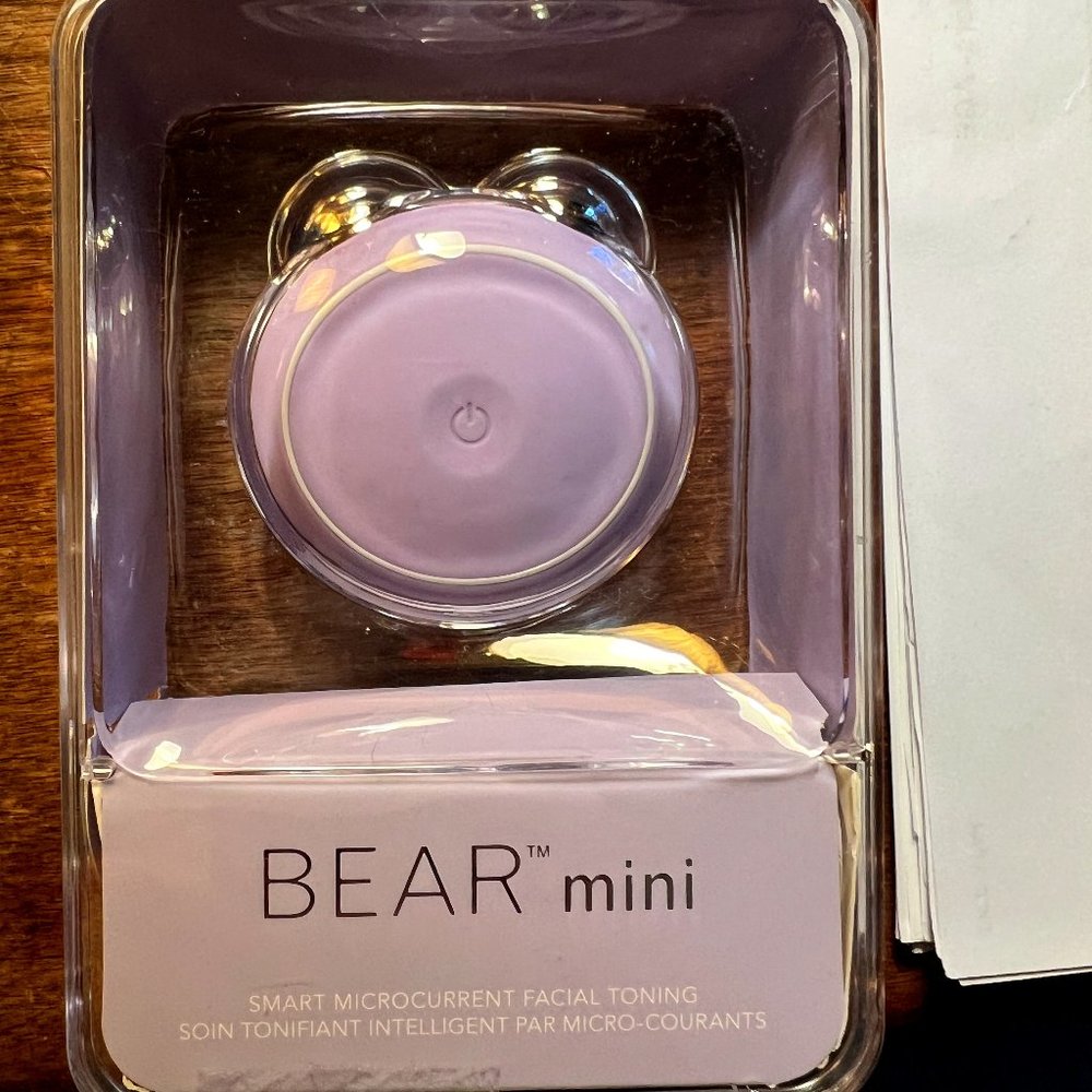 Foreo Bear Mini microcurrent device in lavendar + Foreo conducting Serum!